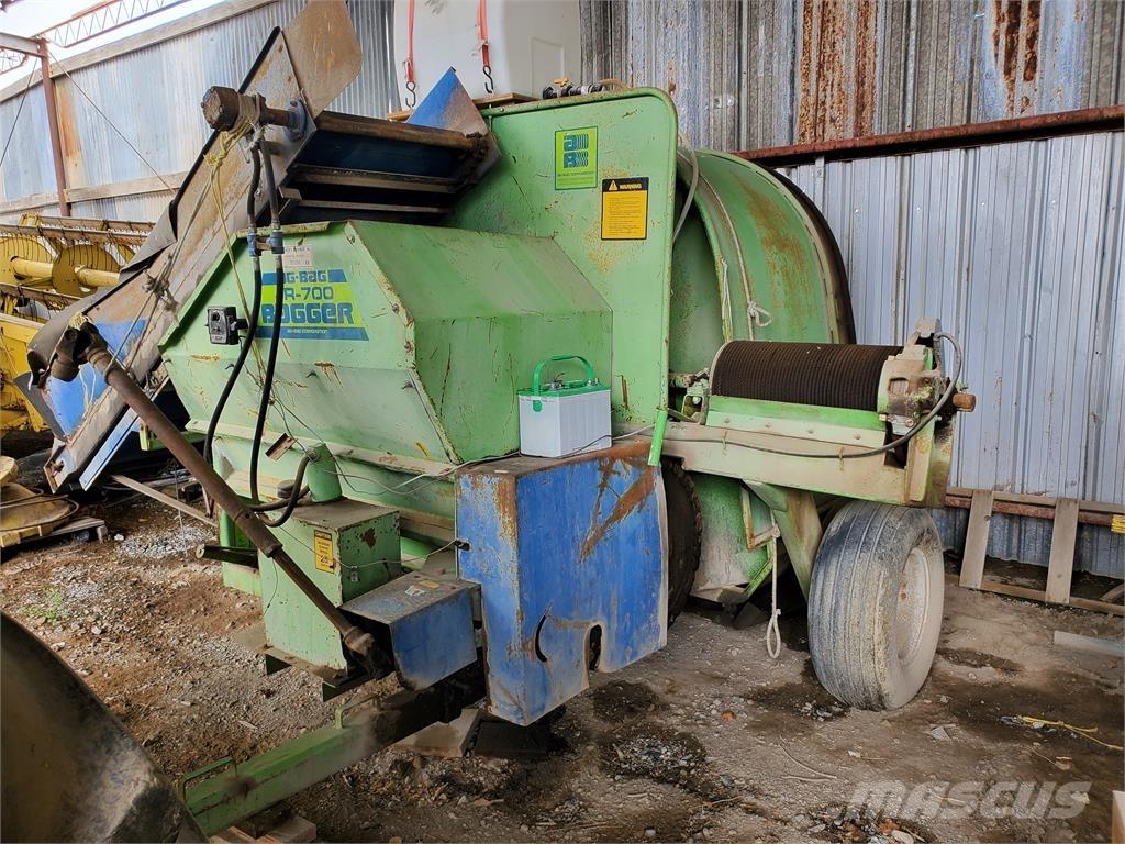 AG-BAG JR-700 Silaj makinasi