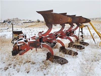 Case IH 145 Pulluklar