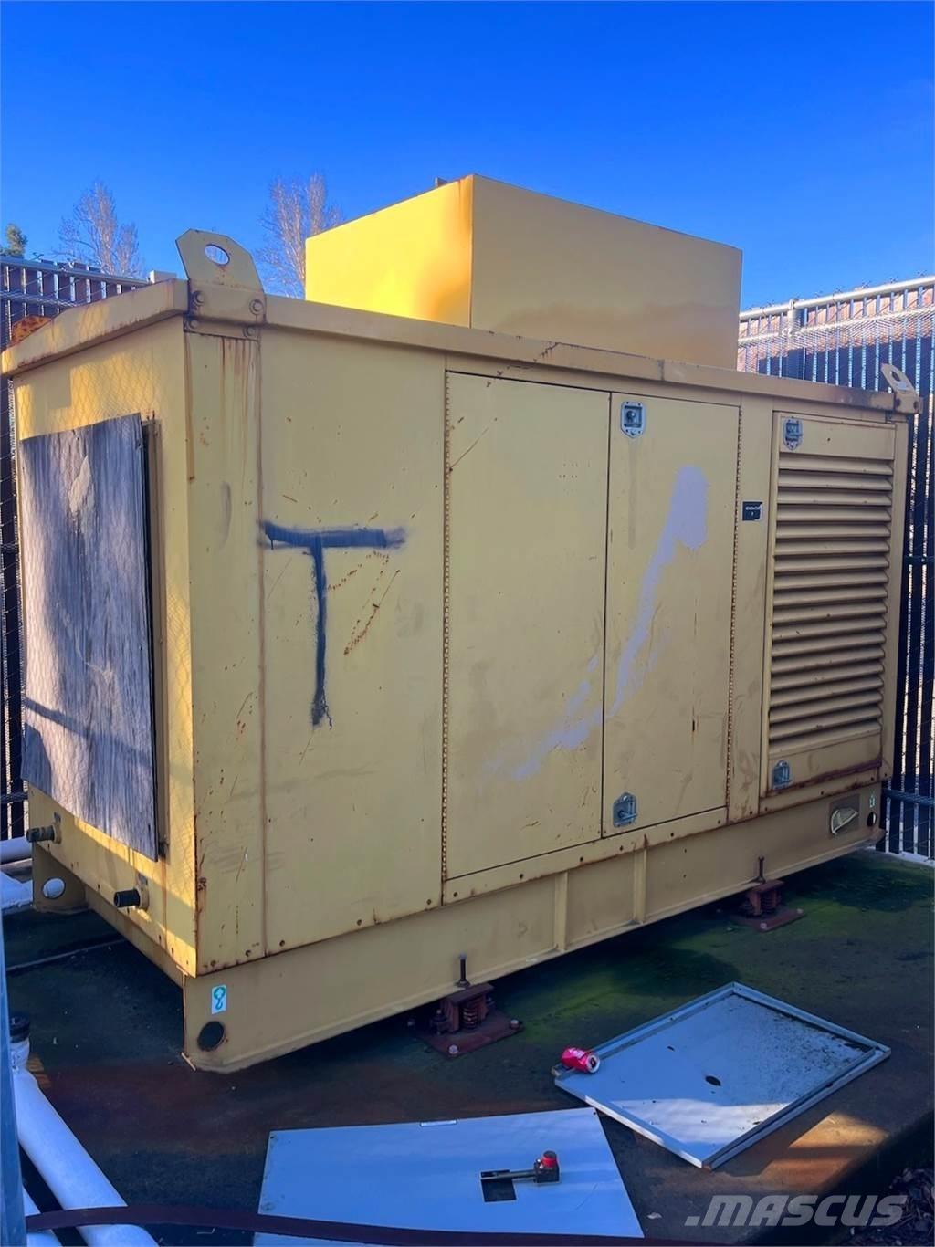 CAT 400 KW Diger