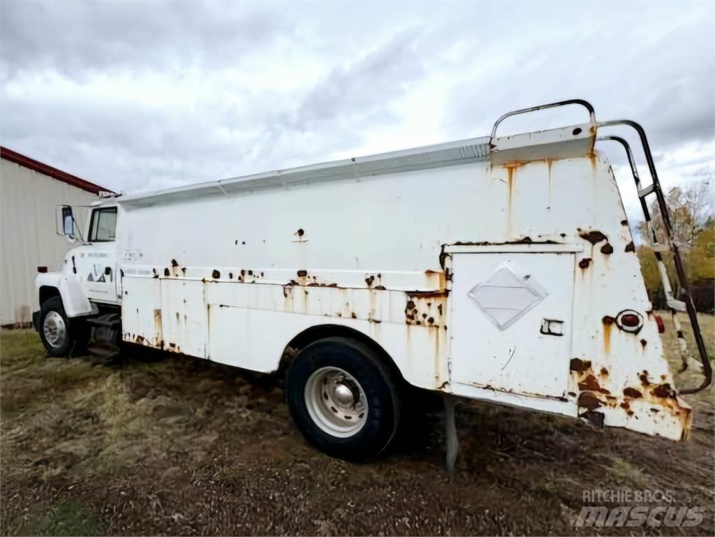 Ford LN8000 Diger kamyonlar