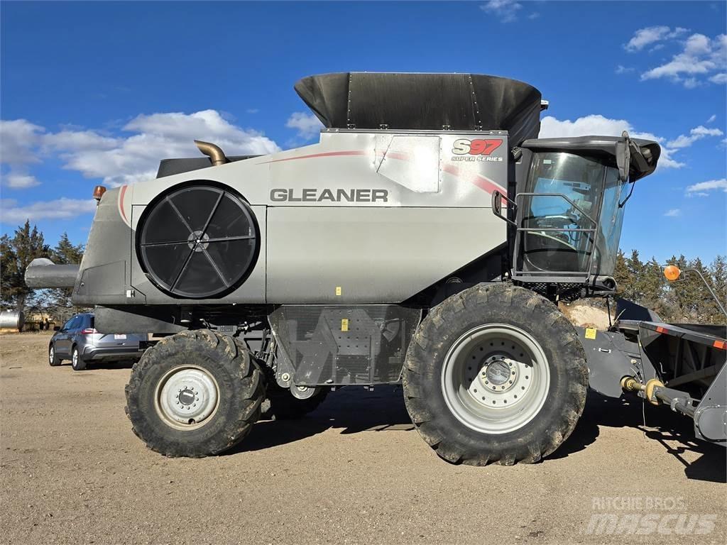 Gleaner S97 Biçerdöverler
