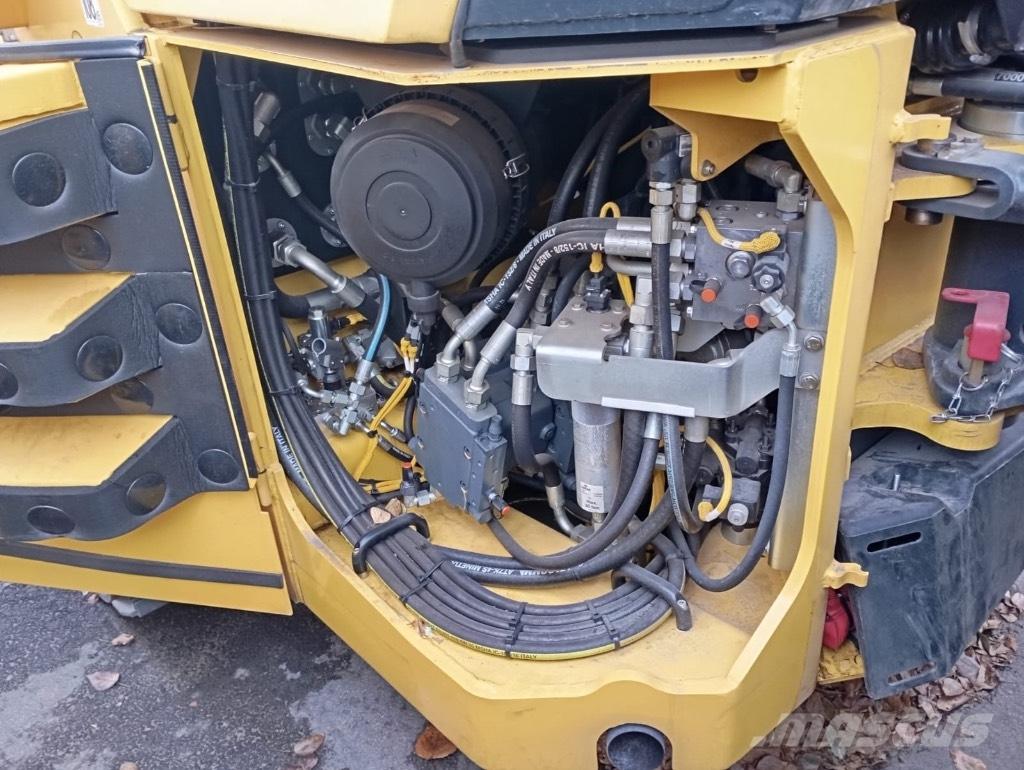 Bomag BW 203 AD-4 Çift tamburlu silindirler