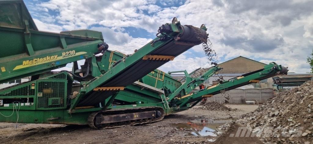 McCloskey R230 Elekler