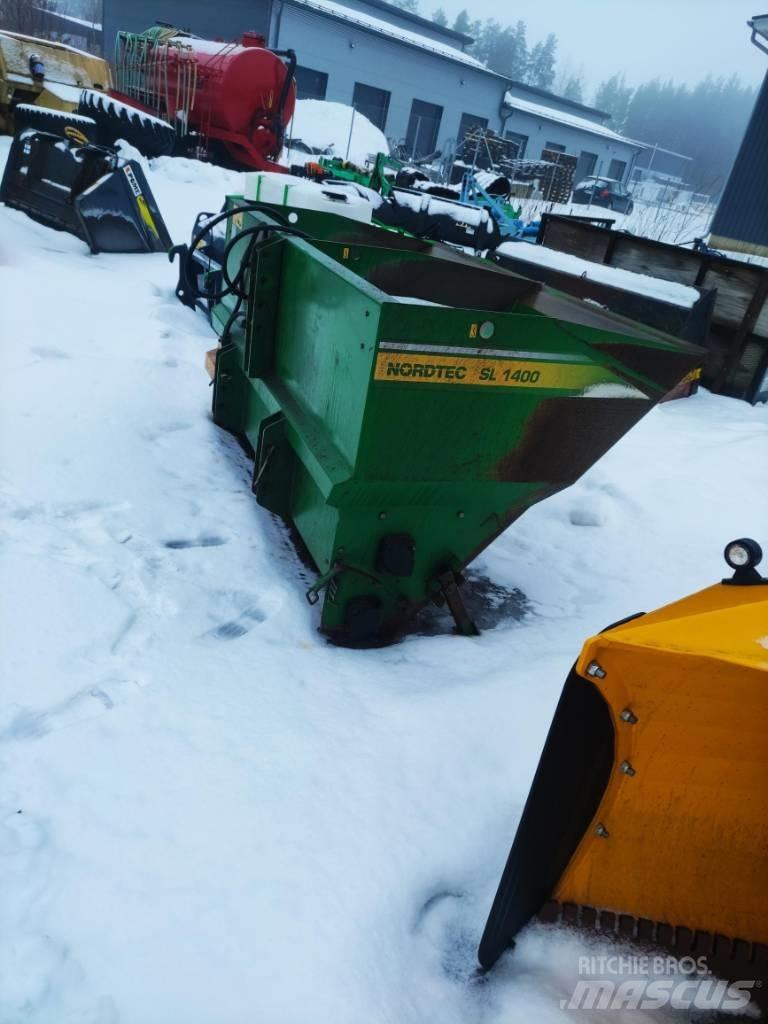 Ala-talkkari SL1400 Kum ve tuz serpiciler