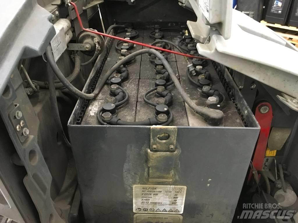 Nilfisk CS7000 Kombine süpürücü-temizleyiciler