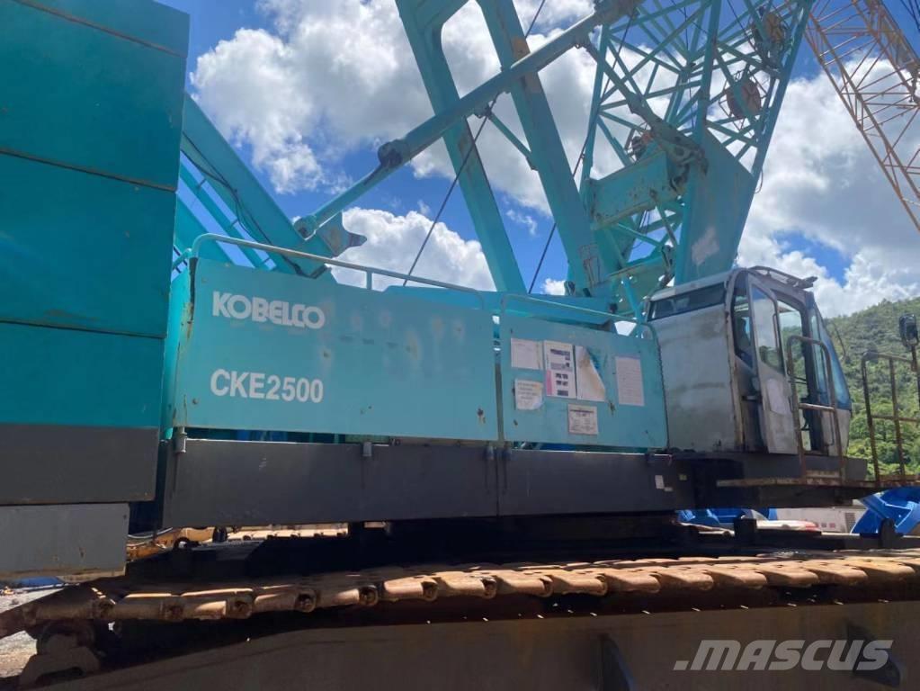 Kobelco CKE 2500 Paletli vinçler