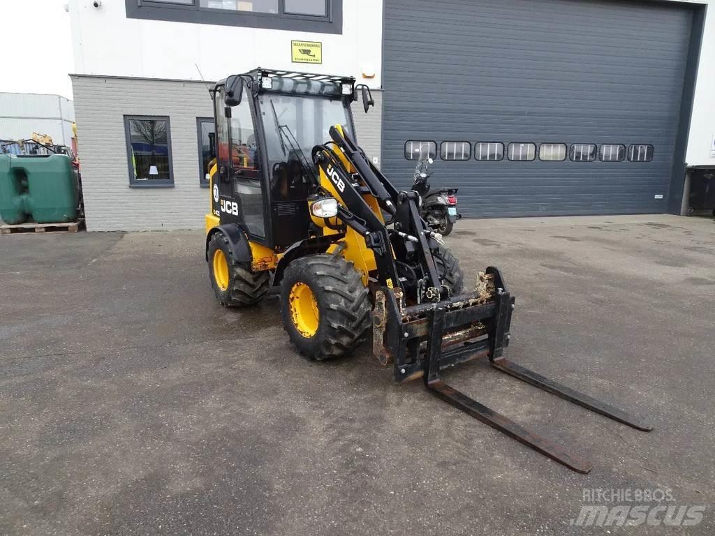 JCB 403 Tekerlekli yükleyiciler