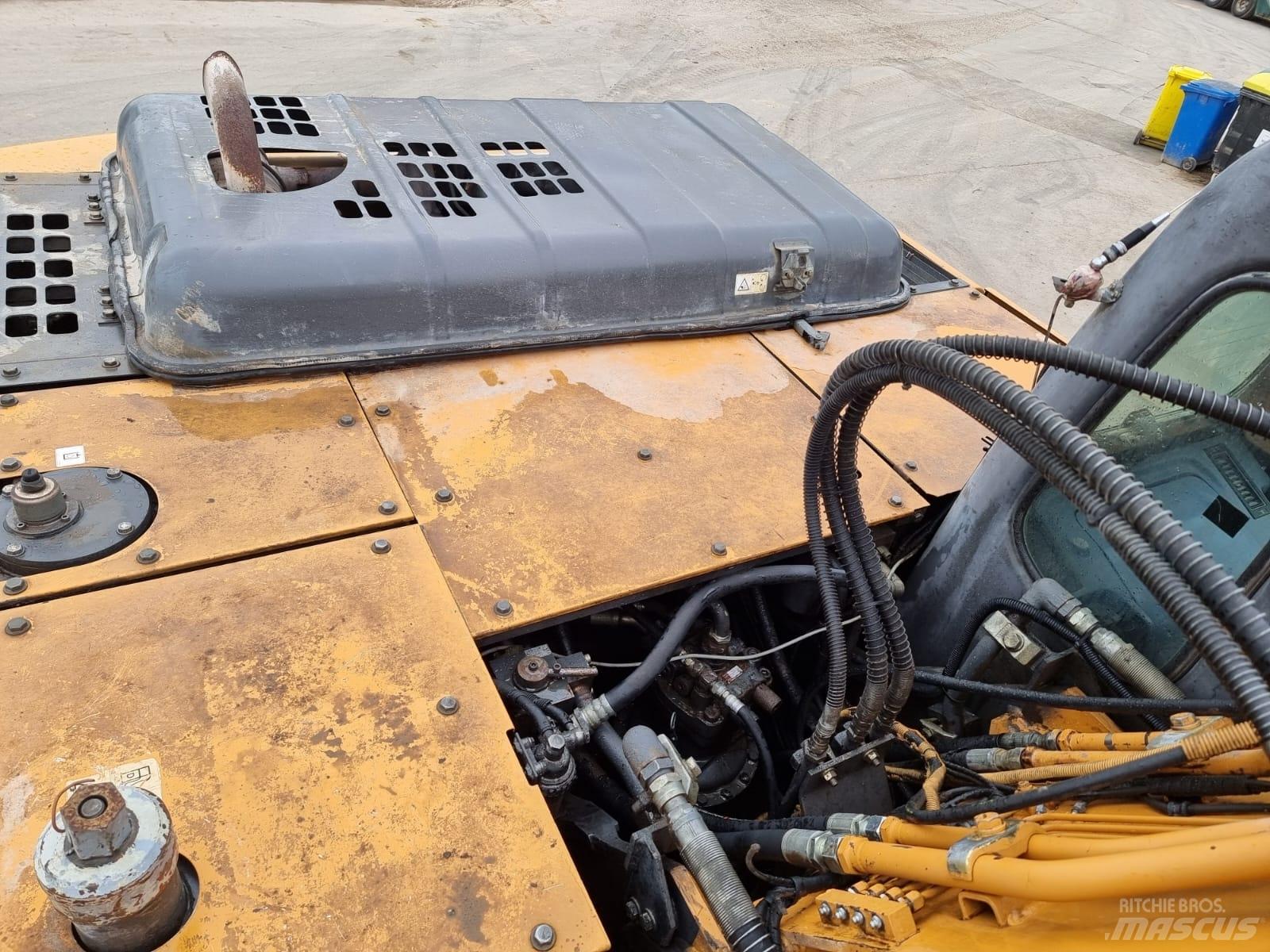 CASE CX 210 LC Paletli ekskavatörler