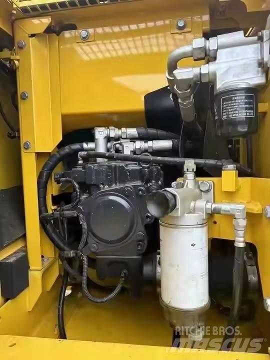 Komatsu PC120 Paletli ekskavatörler