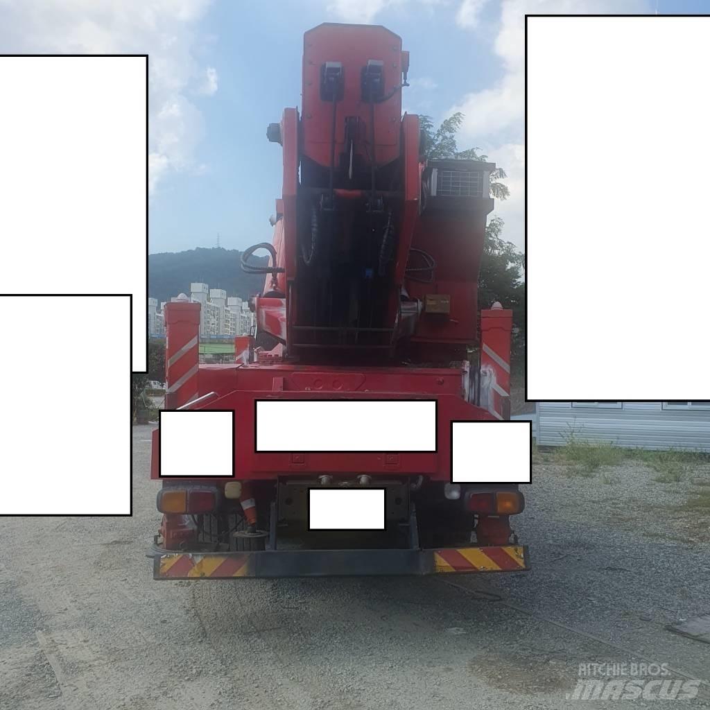 Horyong SKY750 Araç üstü platformlar