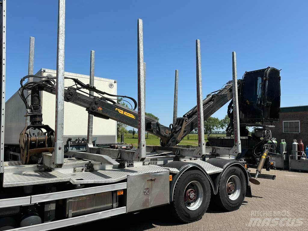 Loglift 140ST 96 + Cab Tomruk vinçleri