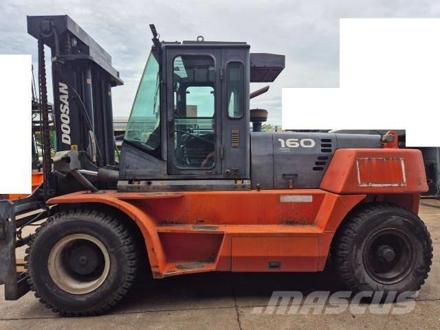 Doosan D 160 S-5 Dizel forkliftler