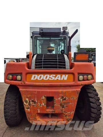 Doosan D 160 S-5 Dizel forkliftler