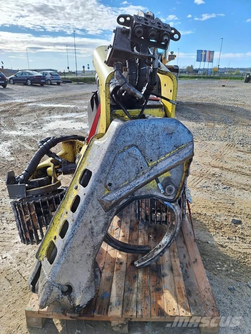 John Deere H270 Agaç kesme robotlari