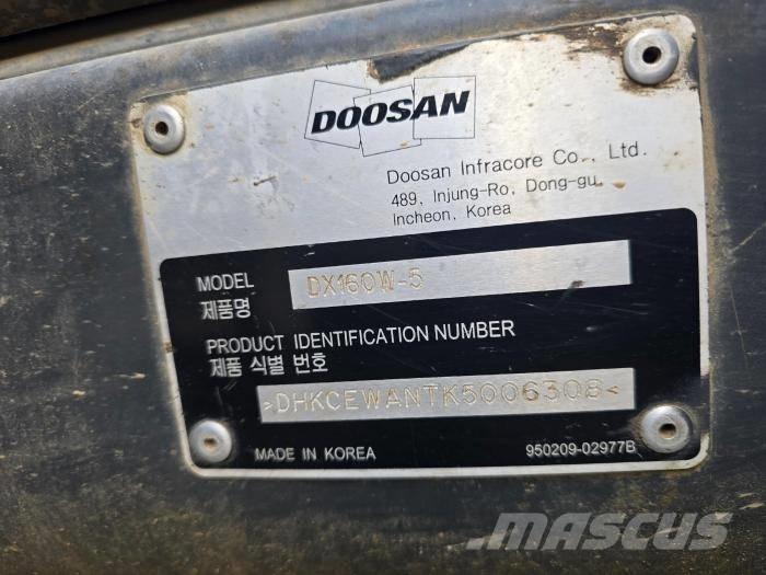 Doosan DX 140 W-5 Lastik tekerli ekskavatörler