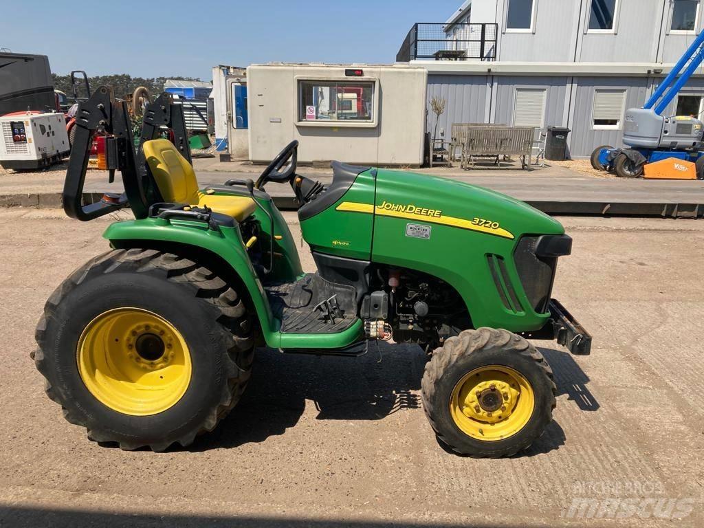 John Deere 3720 Traktörler