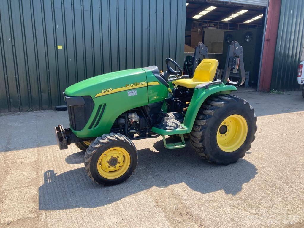 John Deere 3720 Traktörler