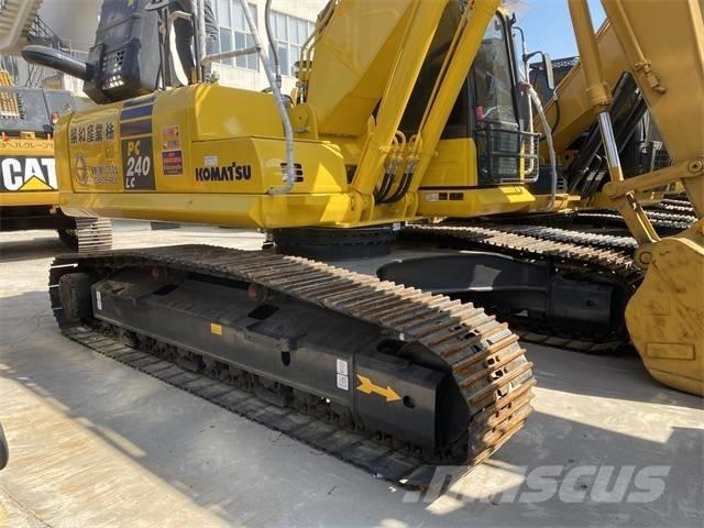 Komatsu PC 240 LC Paletli ekskavatörler