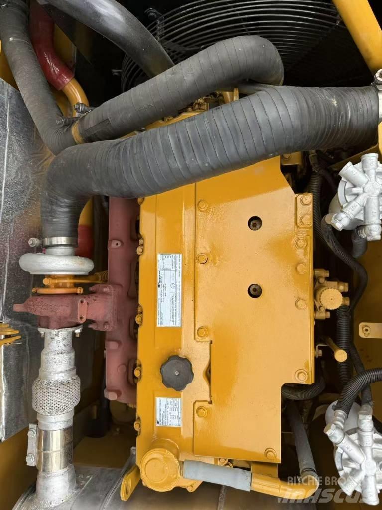 CAT 320D2L Midi ekskavatörler 7 - 12 t