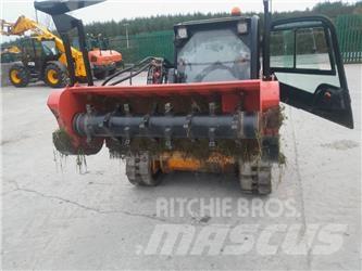 JCB 190 T Kompakt traktör aksesuarları