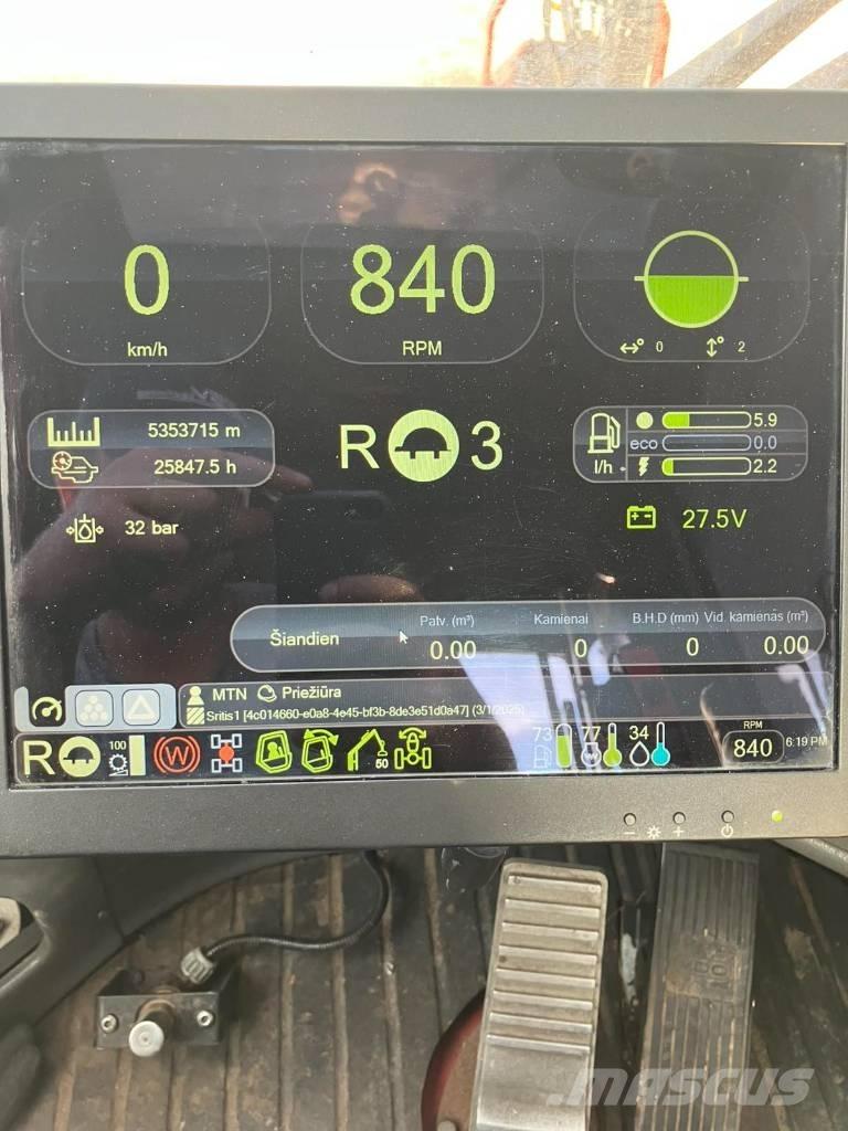 Komatsu 911.4 Biçerdöverler
