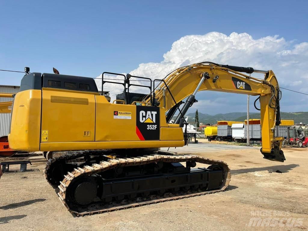 CAT 352FL Paletli ekskavatörler