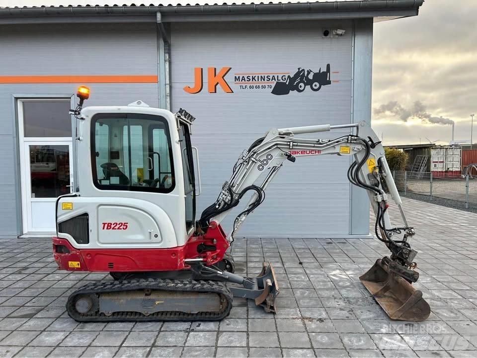 Takeuchi TB 225 Mini ekskavatörler, 7 tona dek
