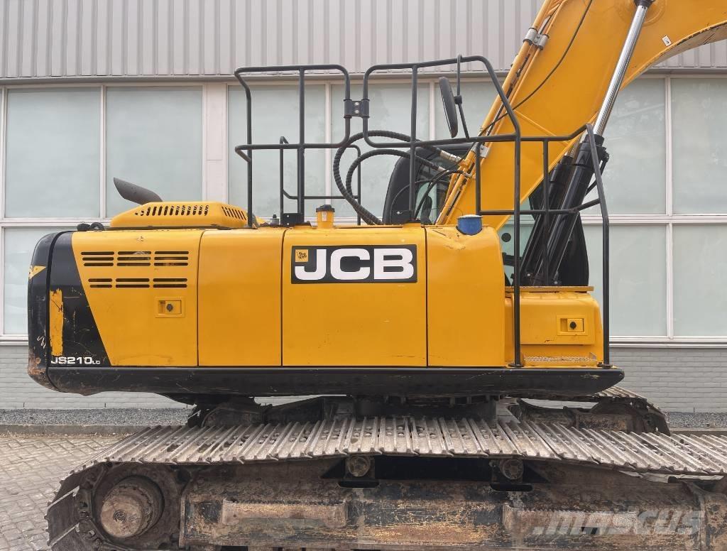 JCB JS 210 LC    2017 Paletli ekskavatörler