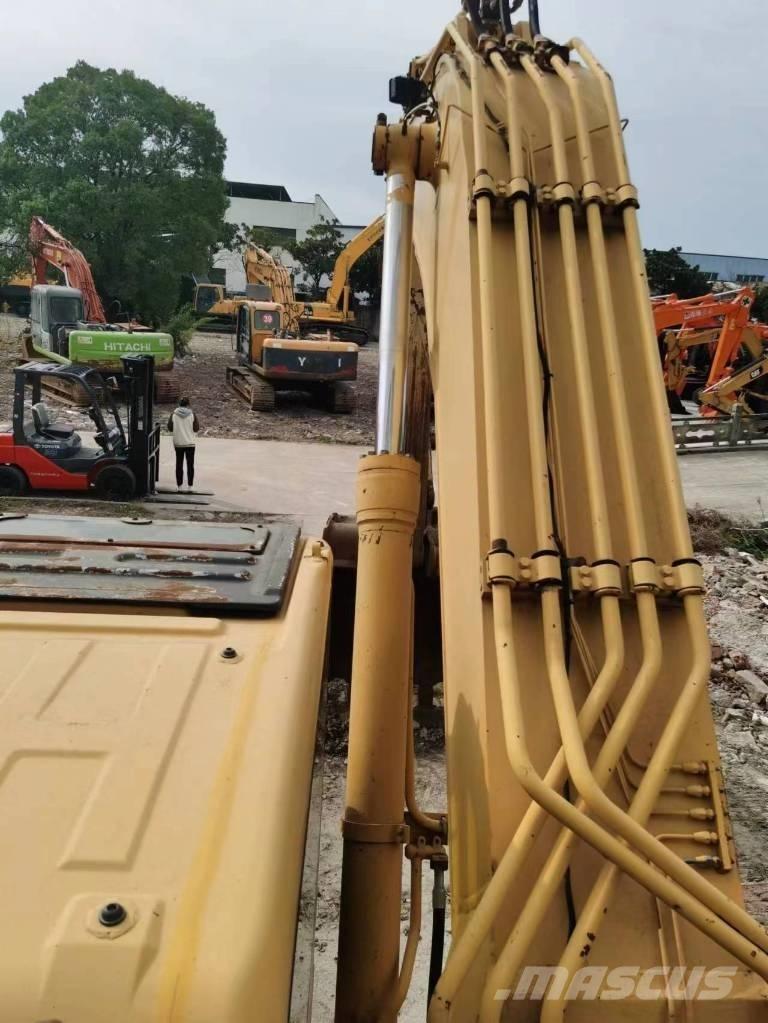 Komatsu PC 400-7 Paletli ekskavatörler
