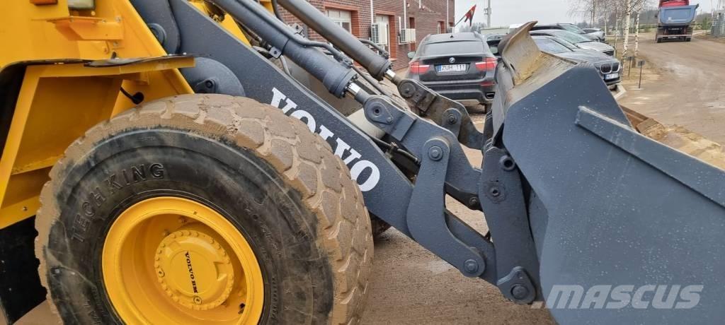Volvo L 90 B Tekerlekli yükleyiciler