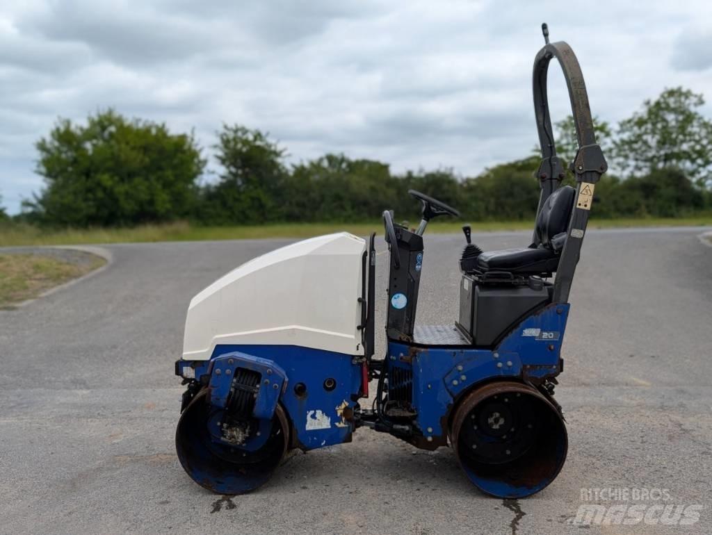 Ammann ARX 20 Çift tamburlu silindirler