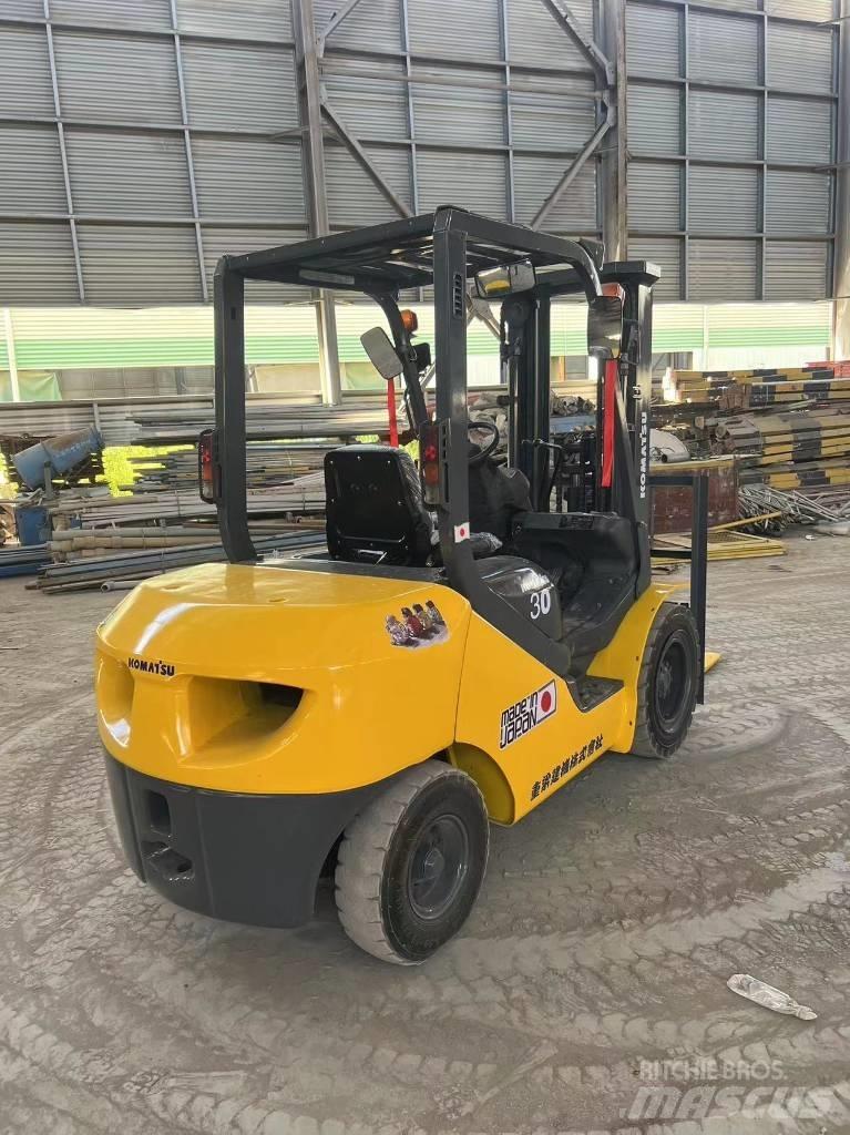 Komatsu FD 30 T-17 Dizel forkliftler
