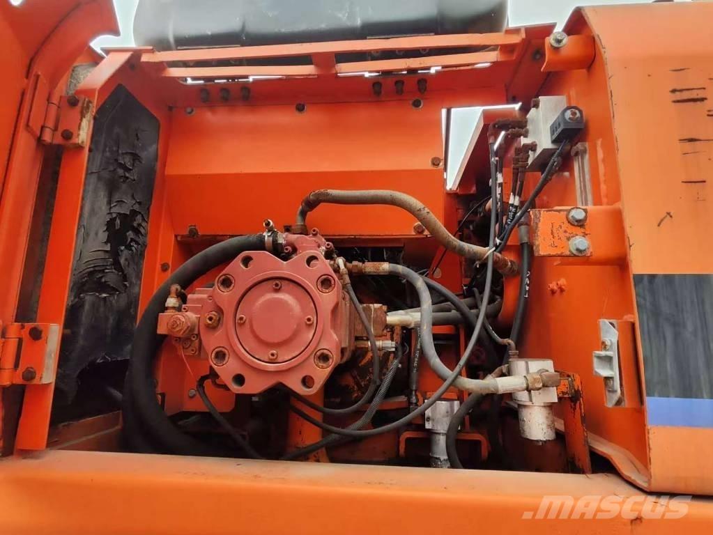 Doosan DH 210 W-7 Lastik tekerli ekskavatörler