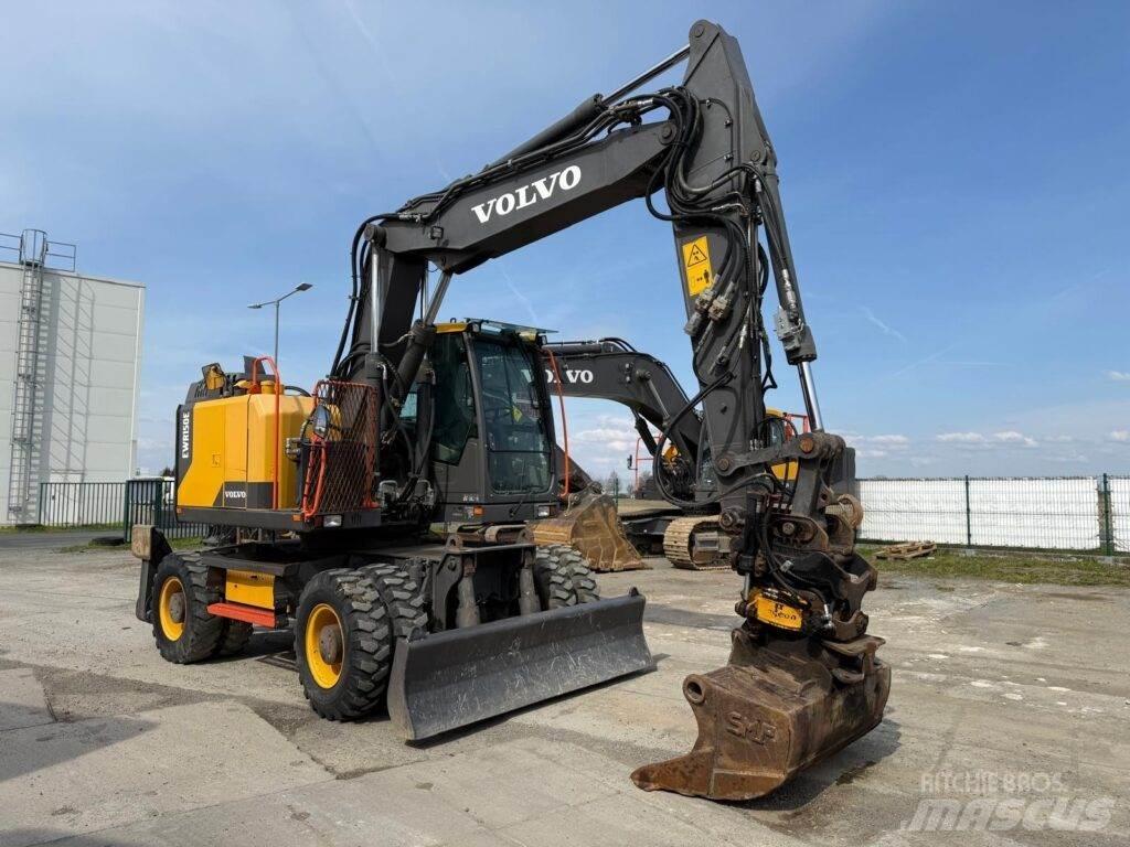 Volvo EWR150E Lastik tekerli ekskavatörler