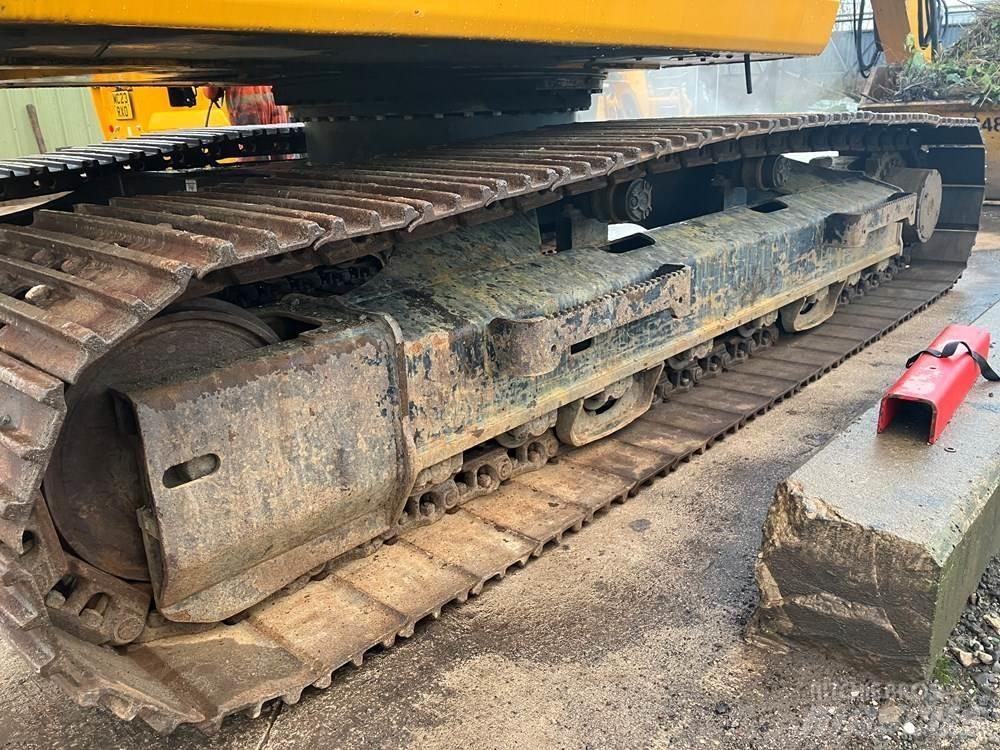 JCB 220 X Series Paletli ekskavatörler