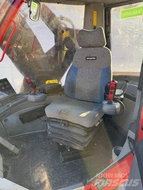 Komatsu 931 XC Biçerdöverler