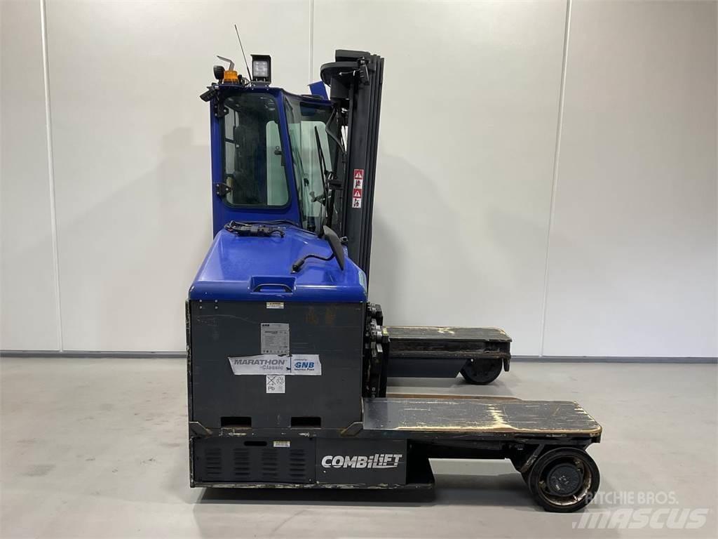 Combilift C4000ET 4 yönlü reach truck