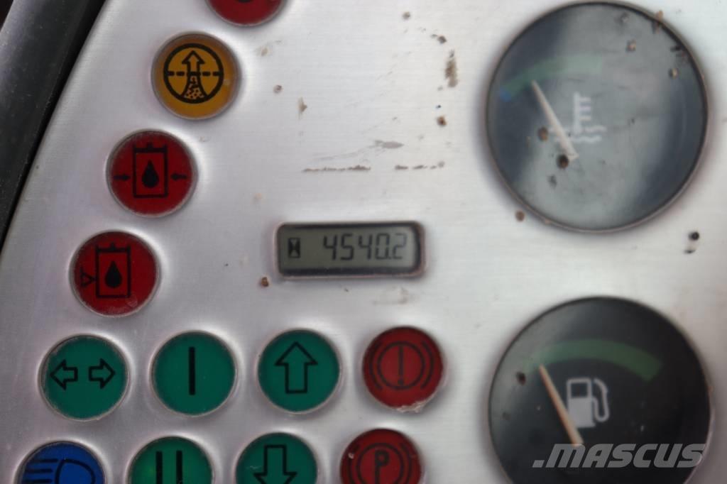 Terex TW 85 Lastik tekerli ekskavatörler