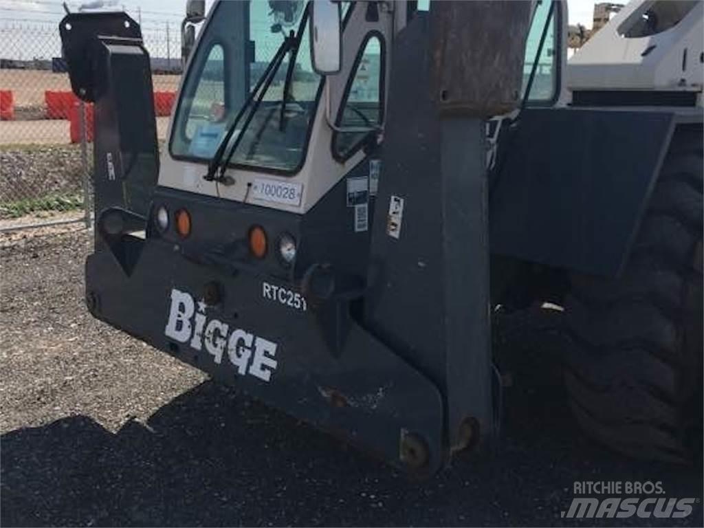 Terex CD225 Arazi Tipi Vinçler (RT)