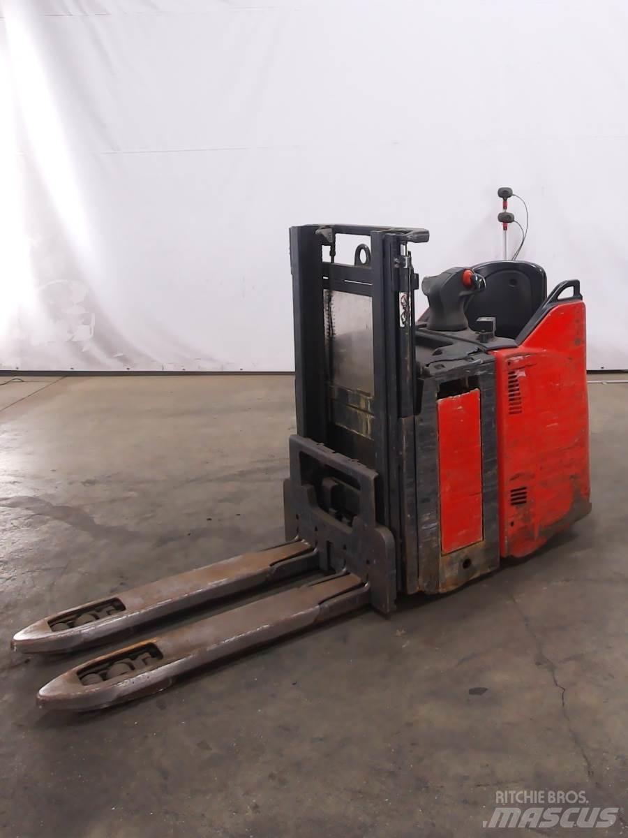 Linde D12P Yaya kumandali istif makinasi