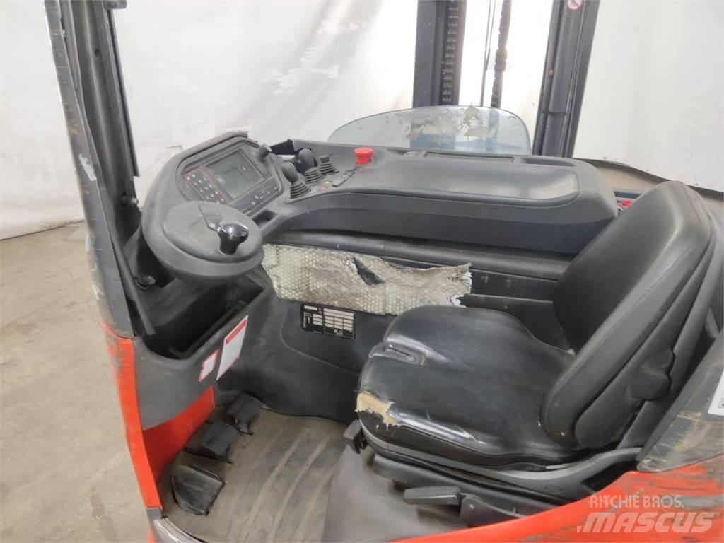 Linde R16HD-01 Reach truck - depo içi istif araçları