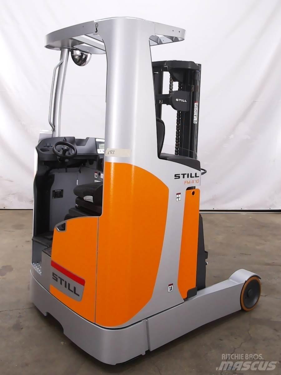 Still FM-X10 Reach truck - depo içi istif araçları