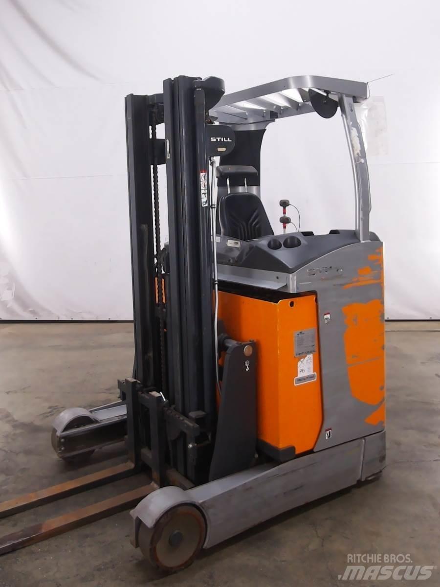 Still FM-X10 Reach truck - depo içi istif araçları