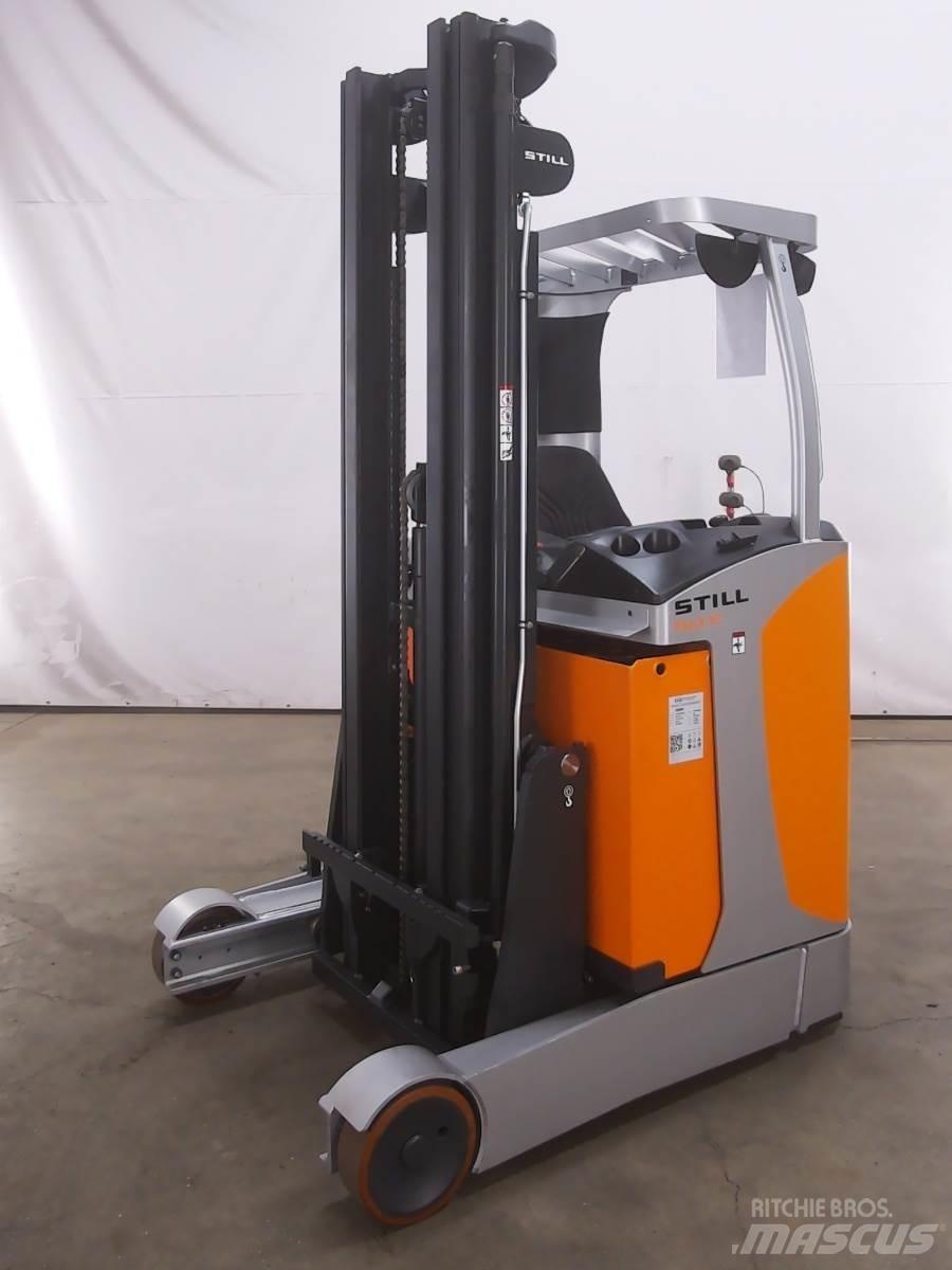 Still FM-X10 Reach truck - depo içi istif araçları
