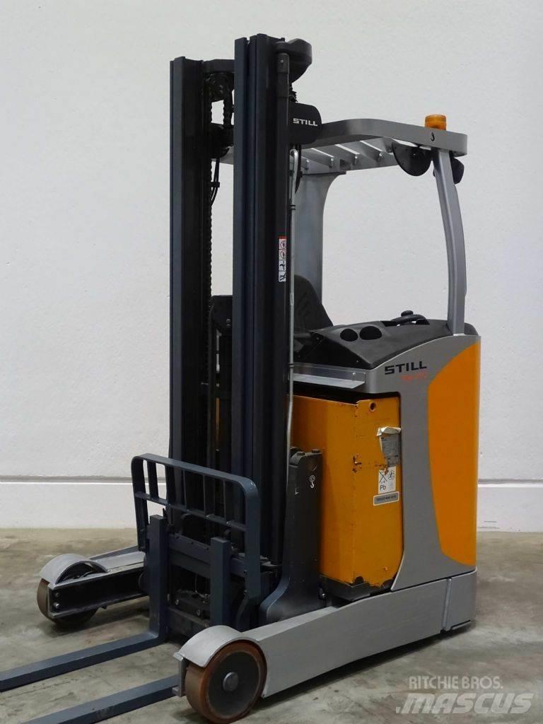Still FM-X10 Reach truck - depo içi istif araçları