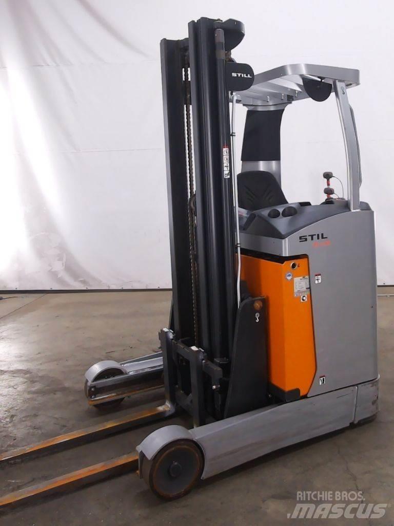 Still FM-X10 Reach truck - depo içi istif araçları