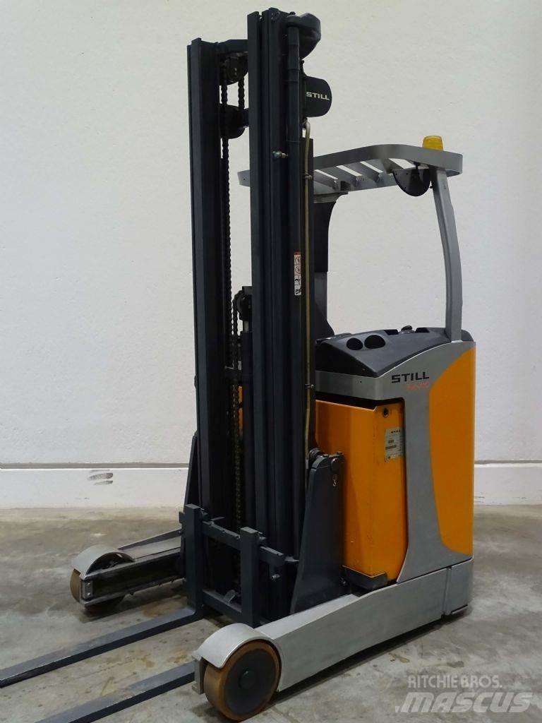 Still FM-X10 Reach truck - depo içi istif araçları