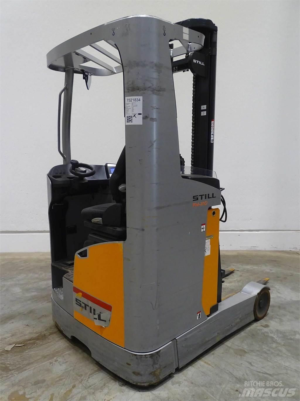 Still FM-X10 Reach truck - depo içi istif araçları