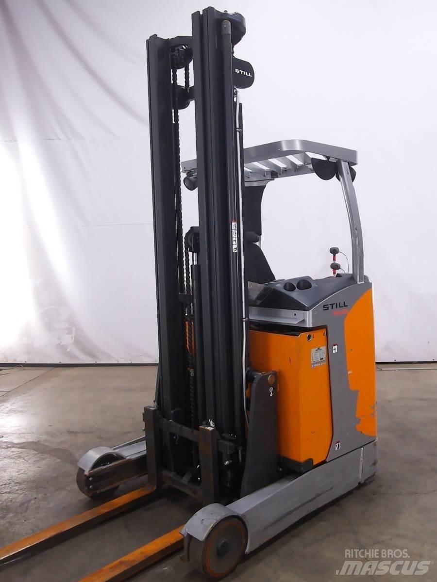 Still FM-X12 Reach truck - depo içi istif araçları