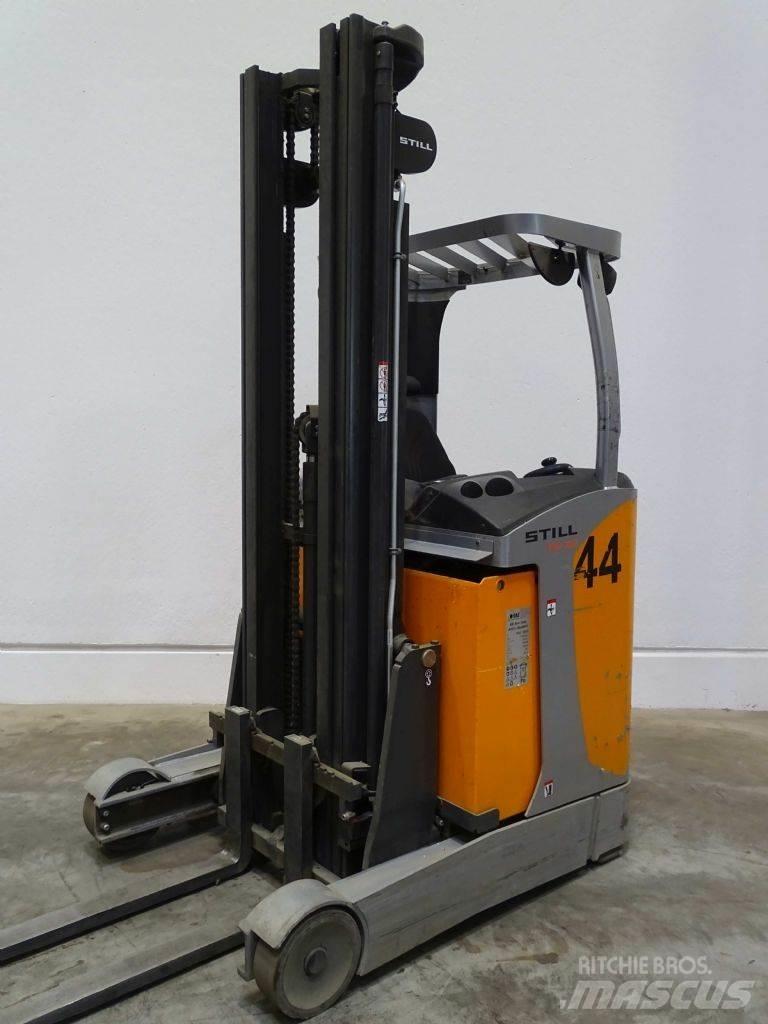 Still FM-X12 Reach truck - depo içi istif araçları